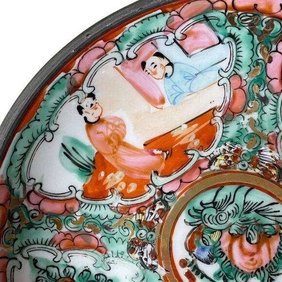 Vtg FAMILLE ROSE MEDALLION Decorative Porcelain Bowl encased in pewter JAPAN EUC - Picture 6 of 14